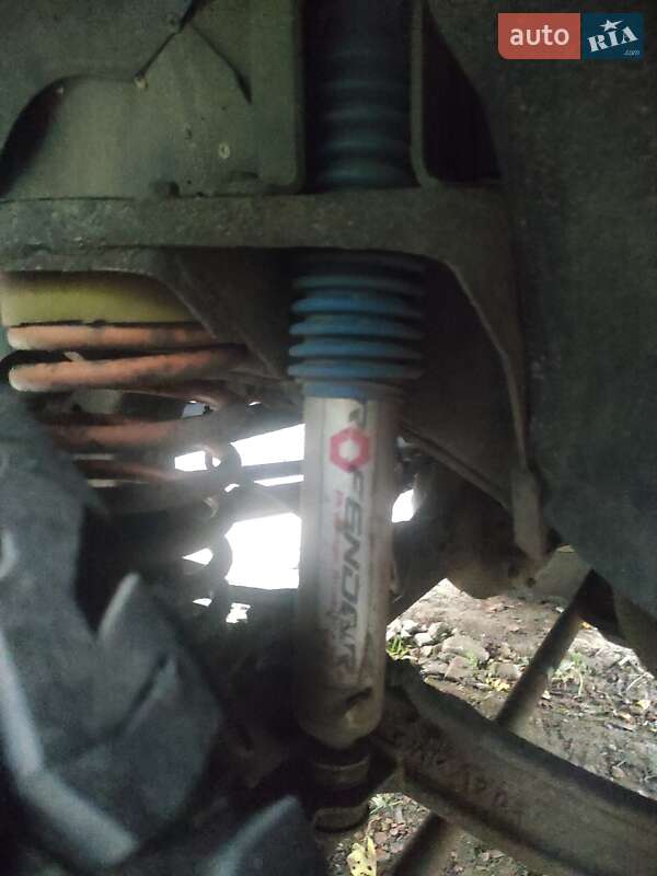 Внедорожник / Кроссовер Nissan Patrol 2003 в Дружковке