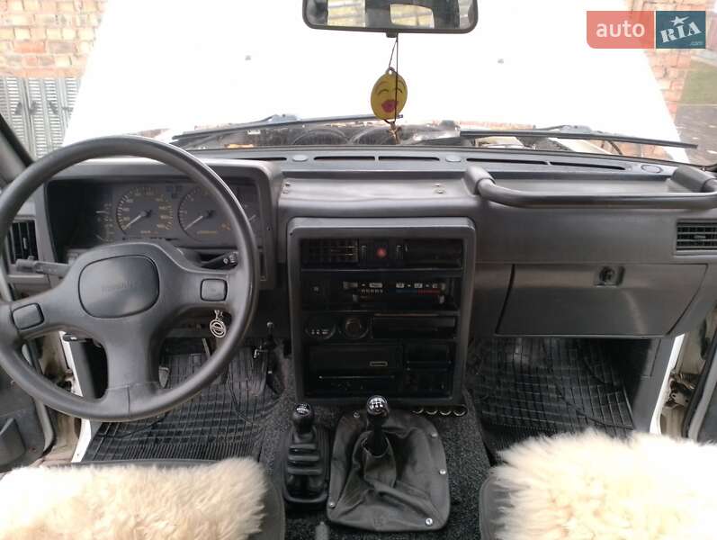 Позашляховик / Кросовер Nissan Patrol 1990 в Івано-Франківську