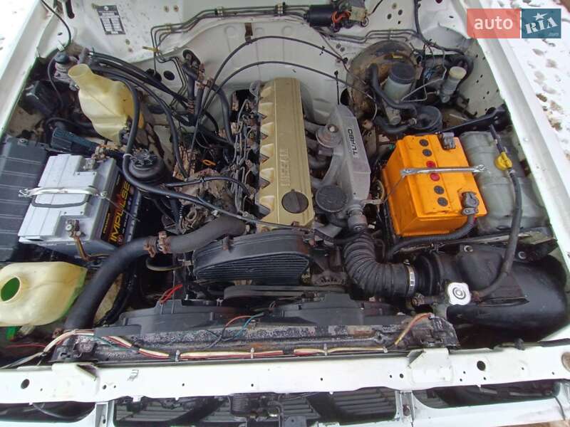 Позашляховик / Кросовер Nissan Patrol 1990 в Івано-Франківську