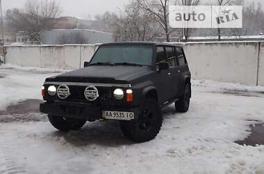Позашляховик / Кросовер Nissan Patrol 1993 в Києві