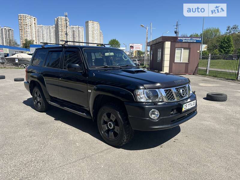 Позашляховик / Кросовер Nissan Patrol 2009 в Броварах