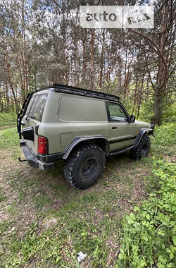 Внедорожник / Кроссовер Nissan Patrol 2000 в Коростене