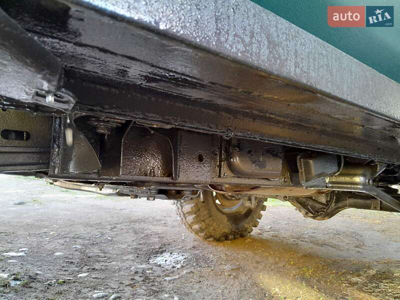 Позашляховик / Кросовер Nissan Patrol 2000 в Рахові