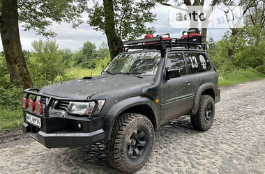 Позашляховик / Кросовер Nissan Patrol 2001 в Дубні