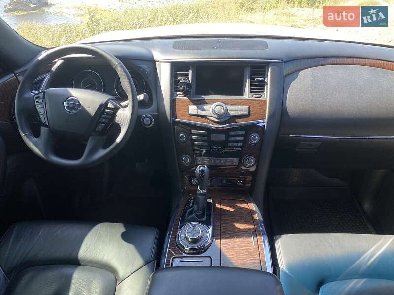 Позашляховик / Кросовер Nissan Patrol 2011 в Дніпрі
