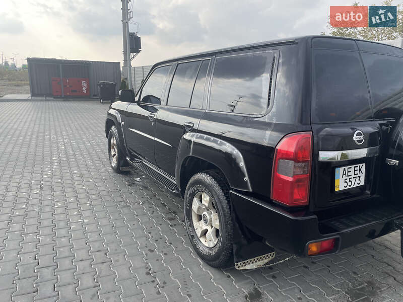 Внедорожник / Кроссовер Nissan Patrol 2007 в Днепре