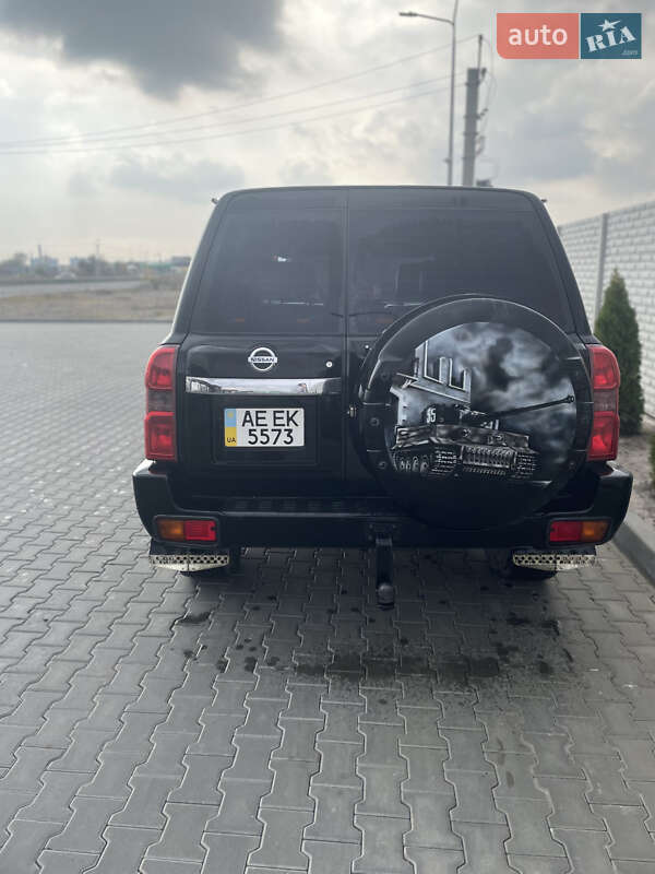 Внедорожник / Кроссовер Nissan Patrol 2007 в Днепре