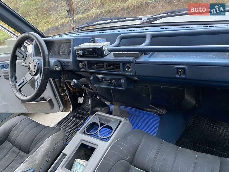 Позашляховик / Кросовер Nissan Patrol 1986 в Турці