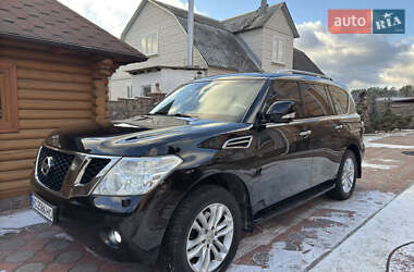 Внедорожник / Кроссовер Nissan Patrol 2010 в Вараше