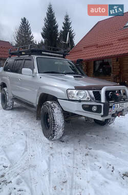 Внедорожник / Кроссовер Nissan Patrol 2006 в Рахове