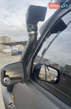 Внедорожник / Кроссовер Nissan Patrol 1998 в 