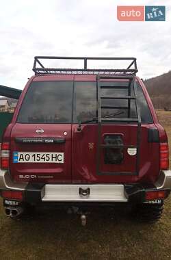 Позашляховик / Кросовер Nissan Patrol 2000 в 