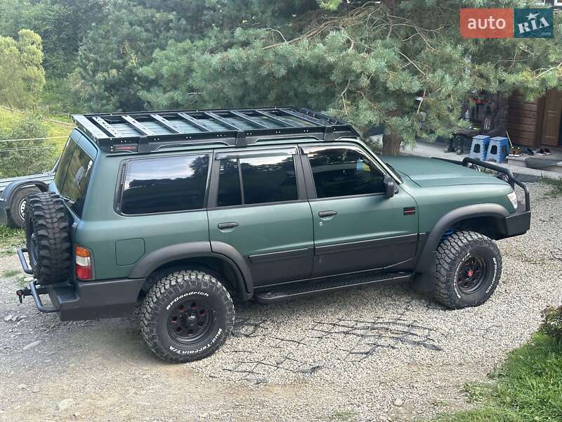 Позашляховик / Кросовер Nissan Patrol 1998 в Миколаєві