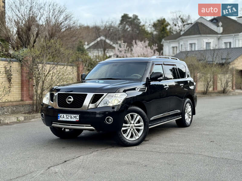 Внедорожник / Кроссовер Nissan Patrol 2011 в 