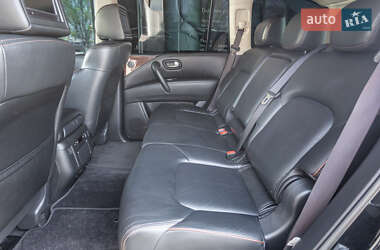 Позашляховик / Кросовер Nissan Patrol 2013 в 