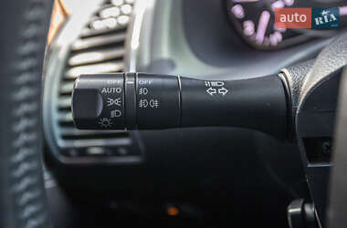 Позашляховик / Кросовер Nissan Patrol 2013 в 
