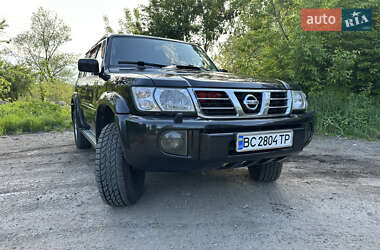 Внедорожник / Кроссовер Nissan Patrol 2003 в Львове
