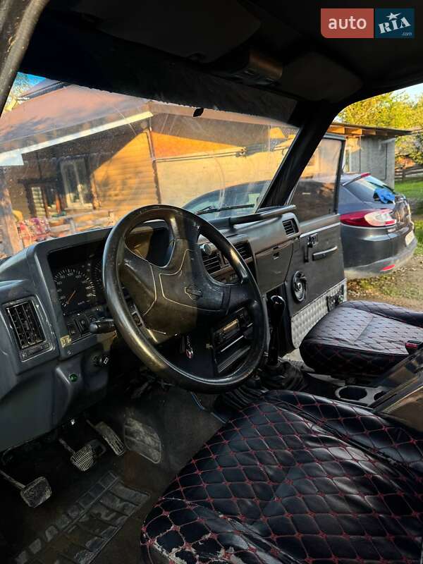 Позашляховик / Кросовер Nissan Patrol 1992 в Івано-Франківську