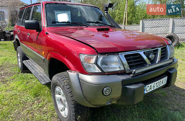 Внедорожник / Кроссовер Nissan Patrol 1998 в Черкассах