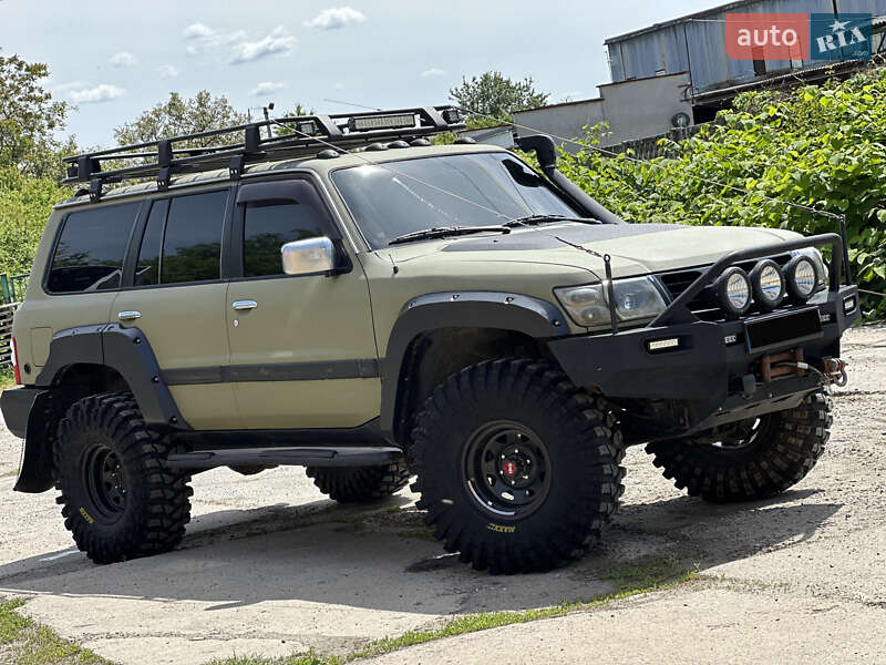 Nissan Patrol 2000