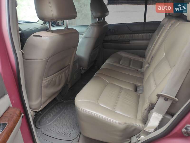 Внедорожник / Кроссовер Nissan Patrol 2000 в Ивано-Франковске