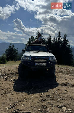 Внедорожник / Кроссовер Nissan Patrol 2003 в Яремче
