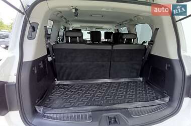 Позашляховик / Кросовер Nissan Patrol 2013 в 
