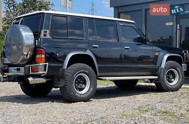 Внедорожник / Кроссовер Nissan Patrol 1996 в 