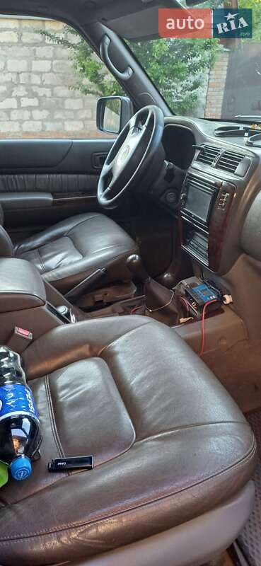 Позашляховик / Кросовер Nissan Patrol 2000 в Сумах