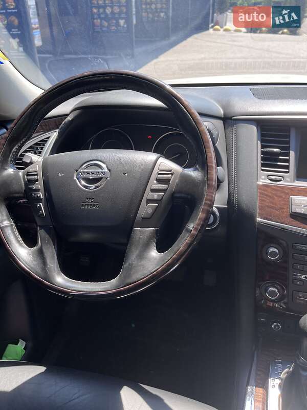 Внедорожник / Кроссовер Nissan Patrol 2011 в Днепре