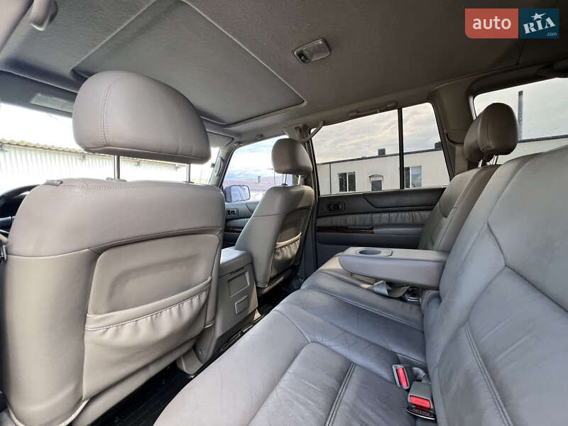 Позашляховик / Кросовер Nissan Patrol 2001 в Рівному