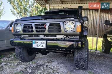 Позашляховик / Кросовер Nissan Patrol 1994 в Рівному