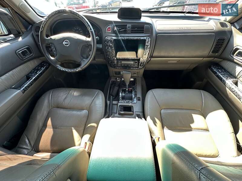 Позашляховик / Кросовер Nissan Patrol 2002 в Львові