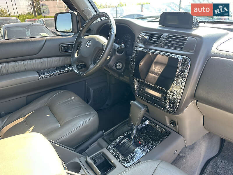 Позашляховик / Кросовер Nissan Patrol 2002 в Львові