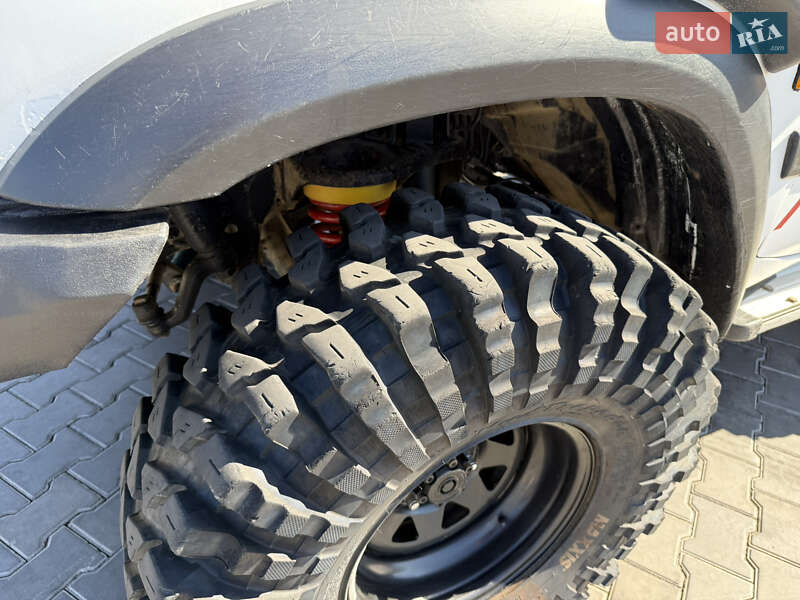 Позашляховик / Кросовер Nissan Patrol 1998 в Кривому Розі