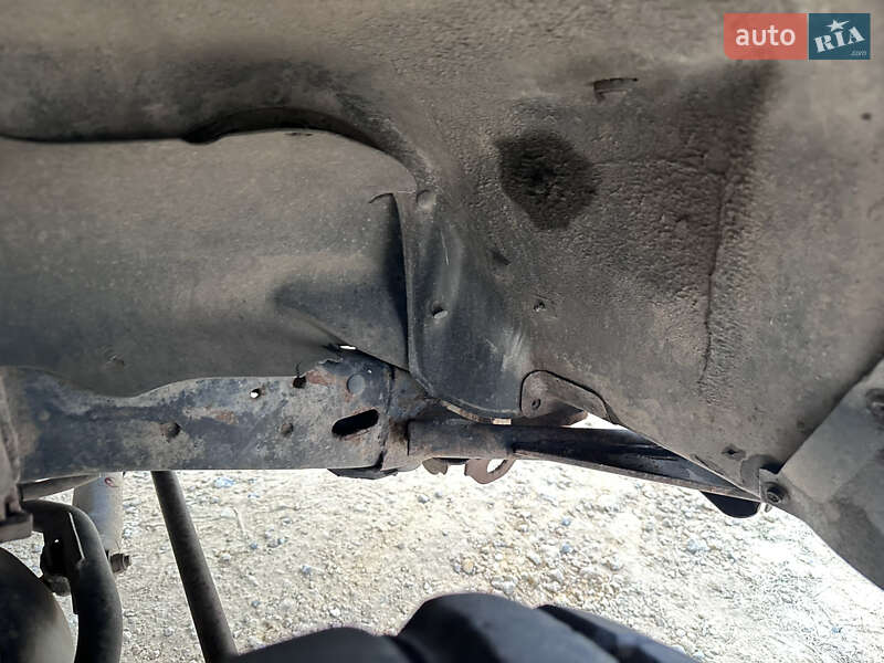 Позашляховик / Кросовер Nissan Patrol 2002 в Одесі