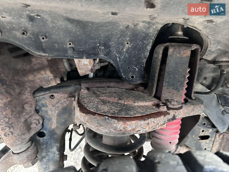 Позашляховик / Кросовер Nissan Patrol 2002 в Одесі