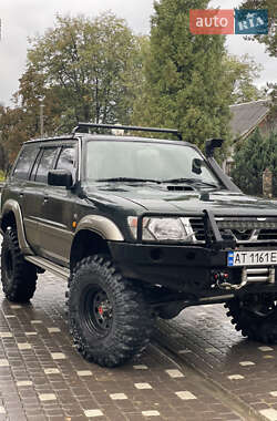 Внедорожник / Кроссовер Nissan Patrol 1999 в Яремче