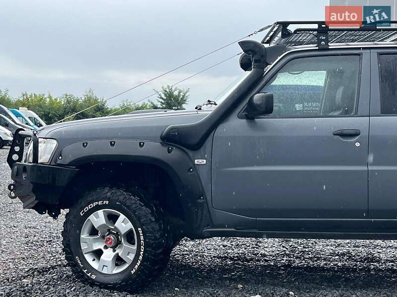 Позашляховик / Кросовер Nissan Patrol 2009 в Львові