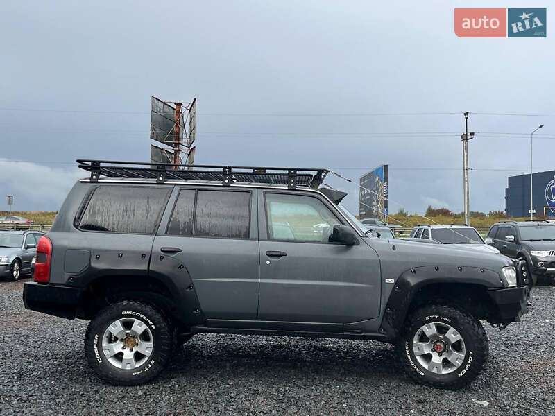 Позашляховик / Кросовер Nissan Patrol 2009 в Львові