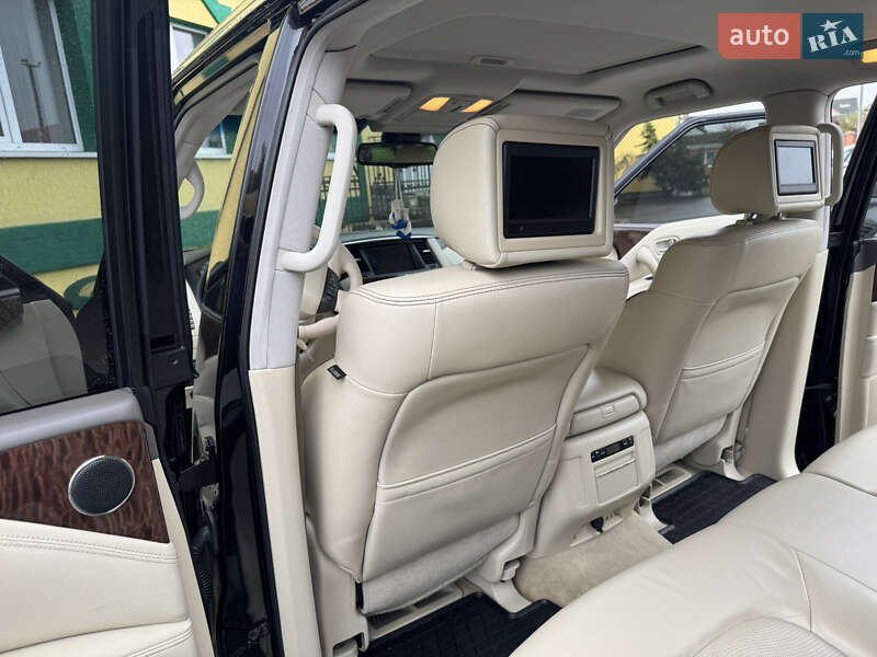 Позашляховик / Кросовер Nissan Patrol 2010 в Стрию