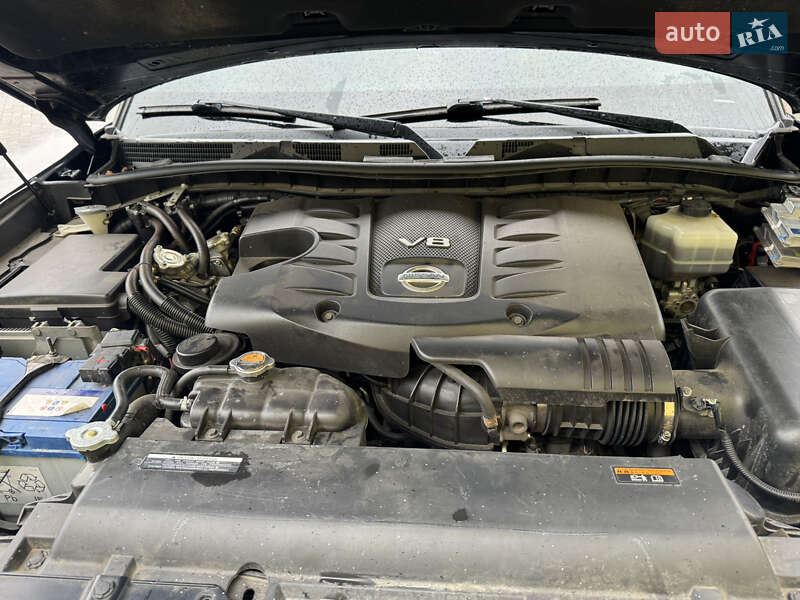 Позашляховик / Кросовер Nissan Patrol 2010 в Стрию