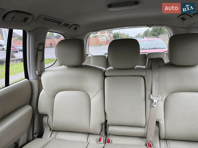 Позашляховик / Кросовер Nissan Patrol 2010 в Стрию