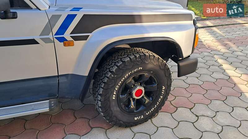 Внедорожник / Кроссовер Nissan Patrol 1992 в Надворной