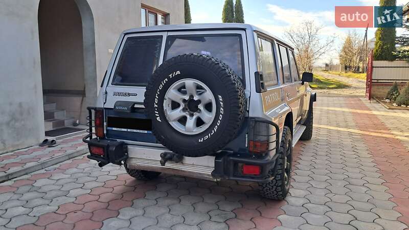 Внедорожник / Кроссовер Nissan Patrol 1992 в Надворной