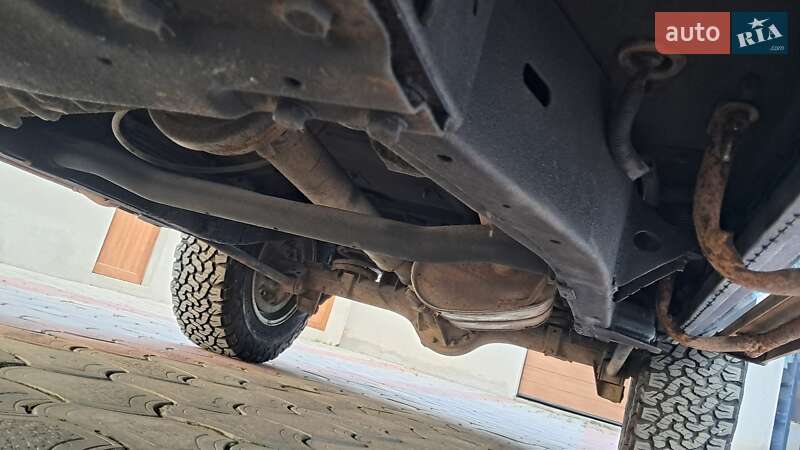 Внедорожник / Кроссовер Nissan Patrol 1992 в Надворной