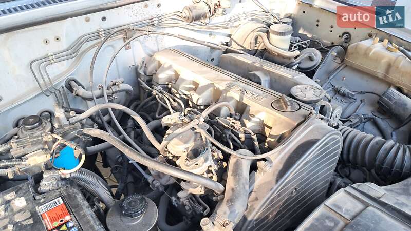 Внедорожник / Кроссовер Nissan Patrol 1992 в Надворной