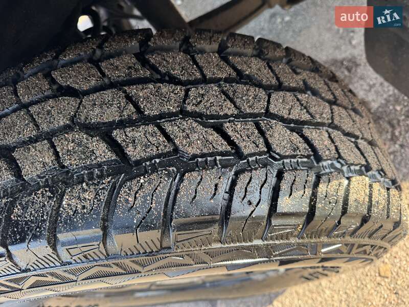 Внедорожник / Кроссовер Nissan Patrol 1996 в Прилуках