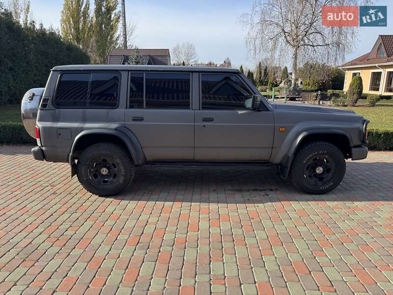 Внедорожник / Кроссовер Nissan Patrol 1996 в Прилуках