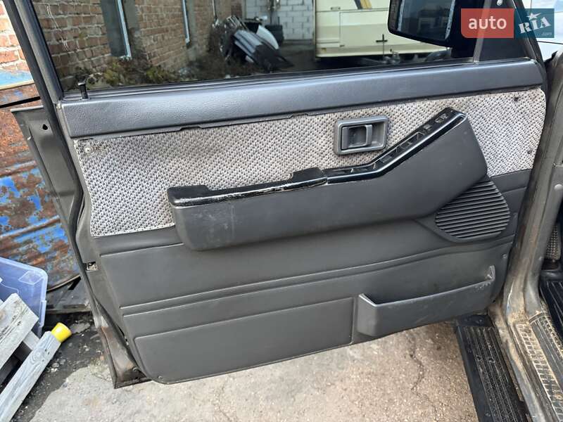 Внедорожник / Кроссовер Nissan Patrol 1996 в Прилуках